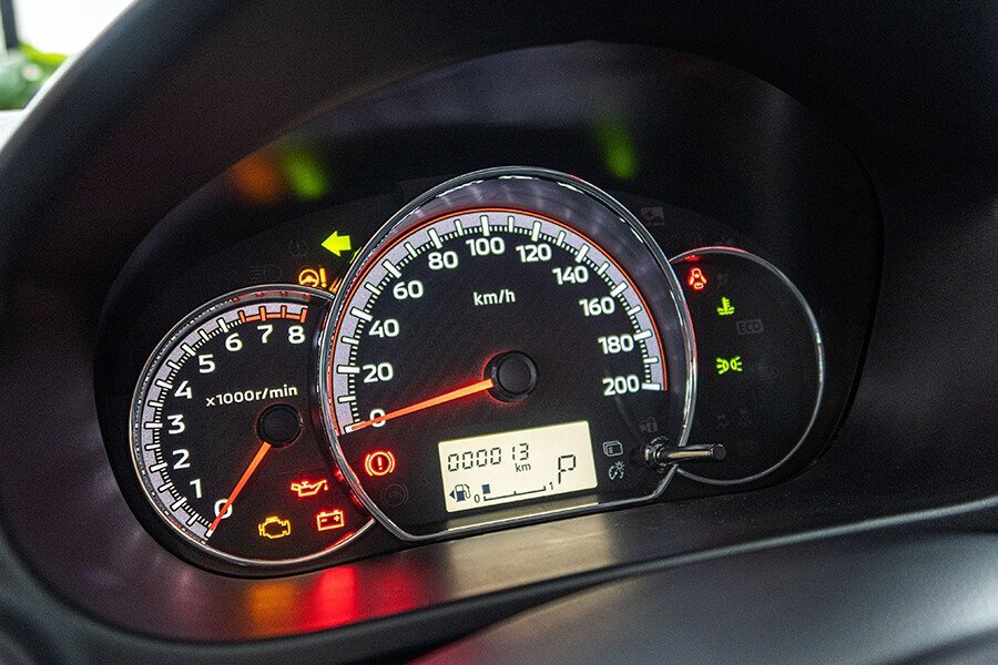 Mitsubishi Attrage CVT Premium - Hình 25