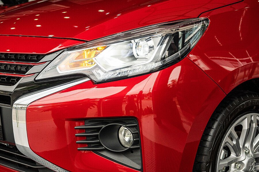 Mitsubishi Attrage CVT Premium - Hình 7